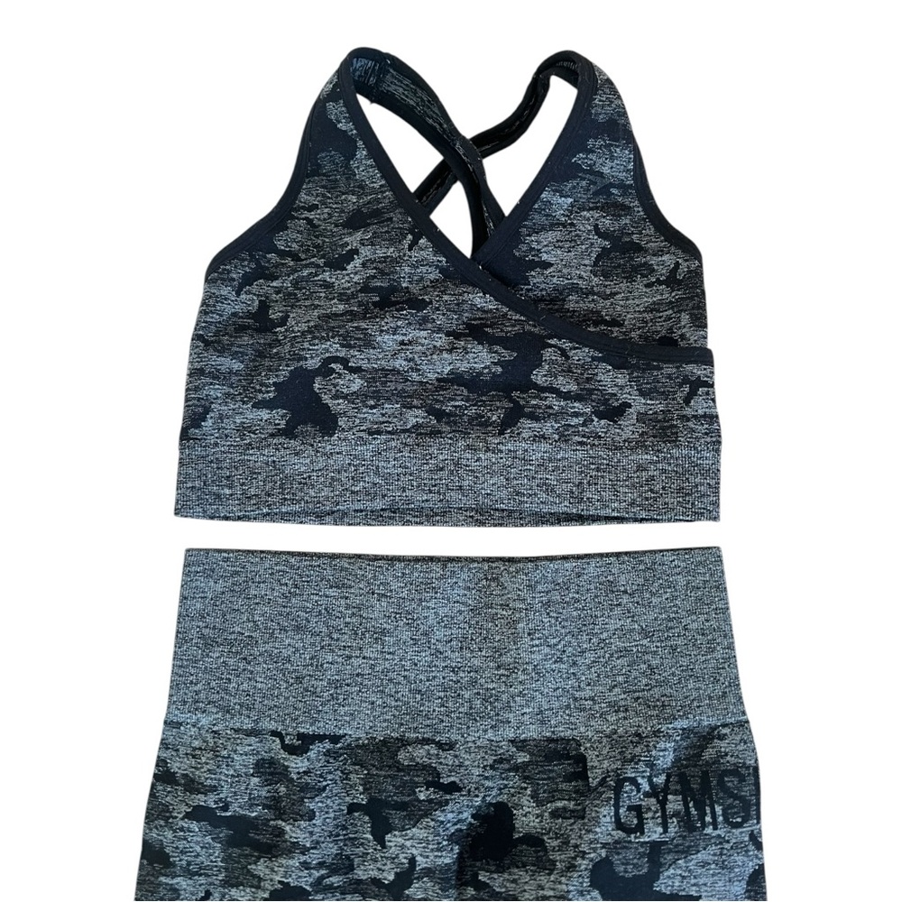 Gymshark Adapt Black Camo Seamless
High Rise Leggings Small & Sports Bra Set - Picture 4 of 5